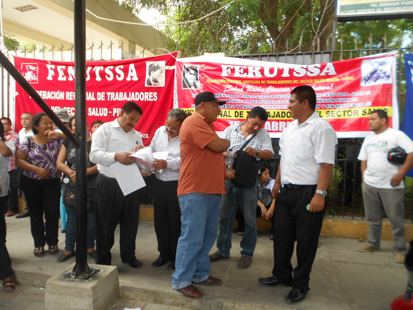 trabajadores de salud 02