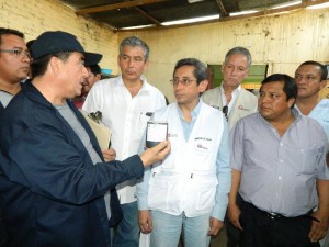 ministro salud en tbgrde 05