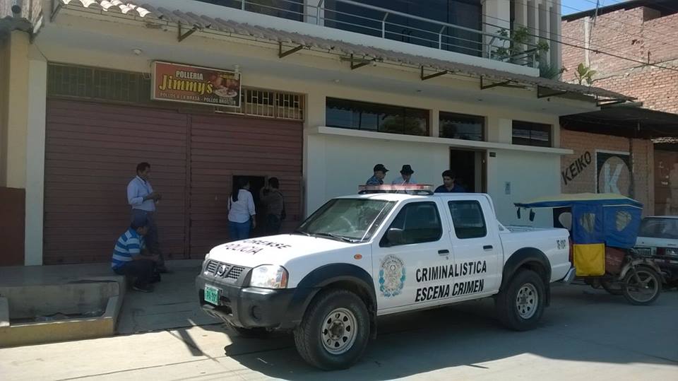 muerte piscina