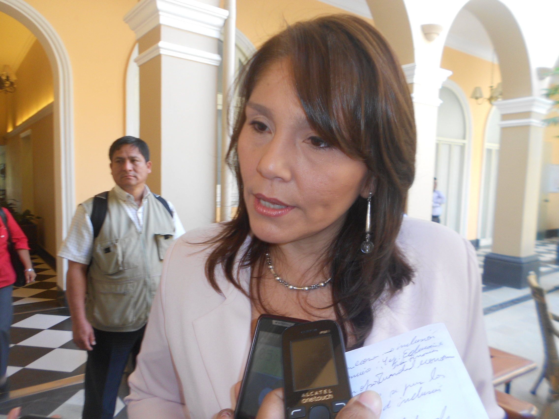 ministra MIDIS