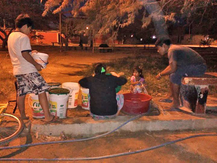 sin agua nor oeste