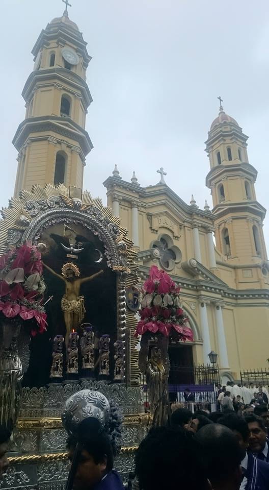 SEÑOR DE LOS MILAGROS
