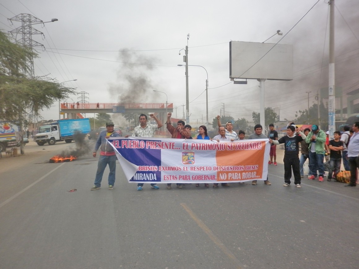 bloqueo carretera 26 de octubre