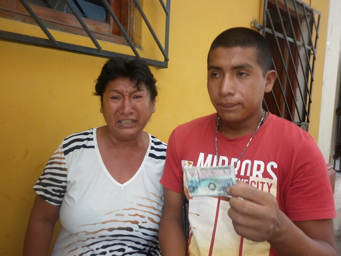 Denuncia agresión policial