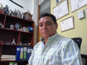 Hugo Garces Solano Dcno del CIP Piura