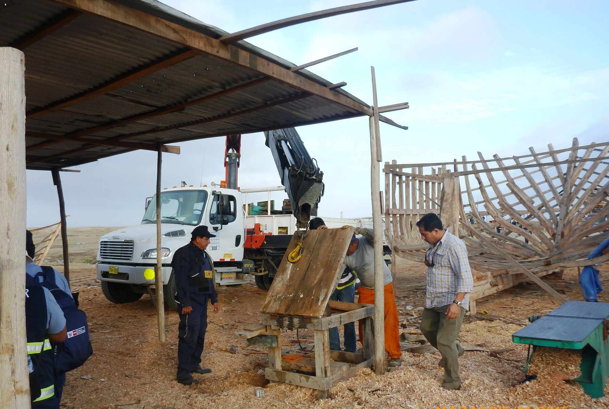 astilleros taller ilegal