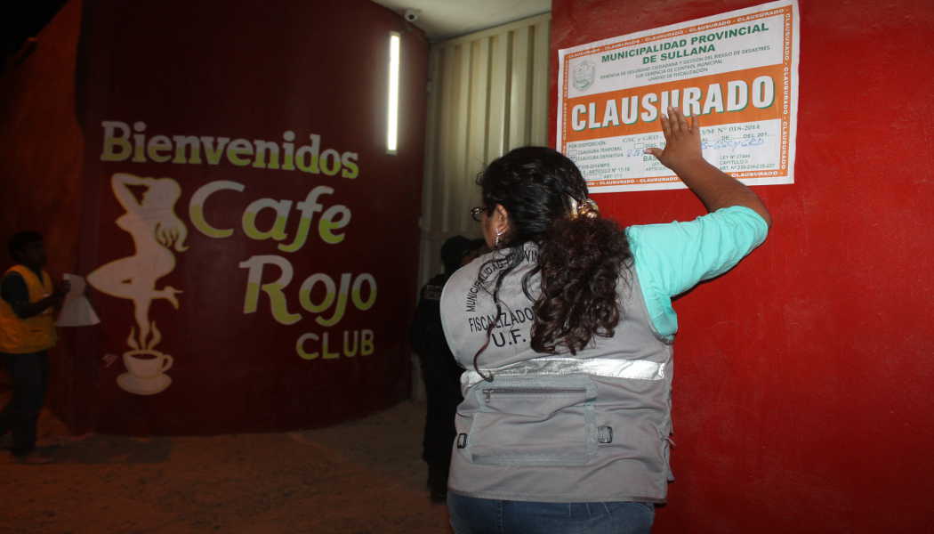 cafe rojo clausura