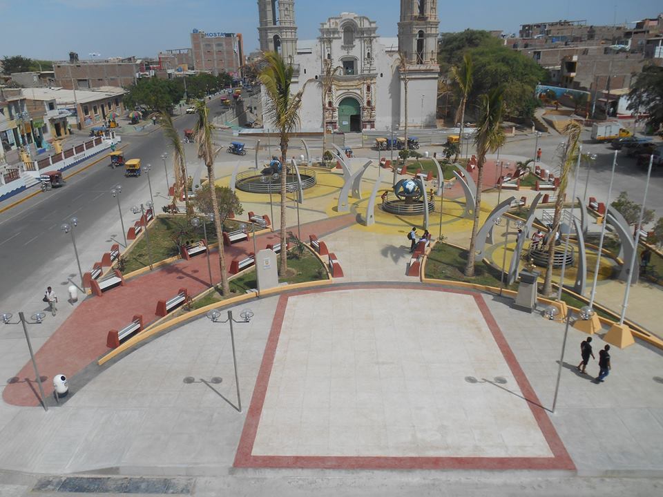plaza sechura