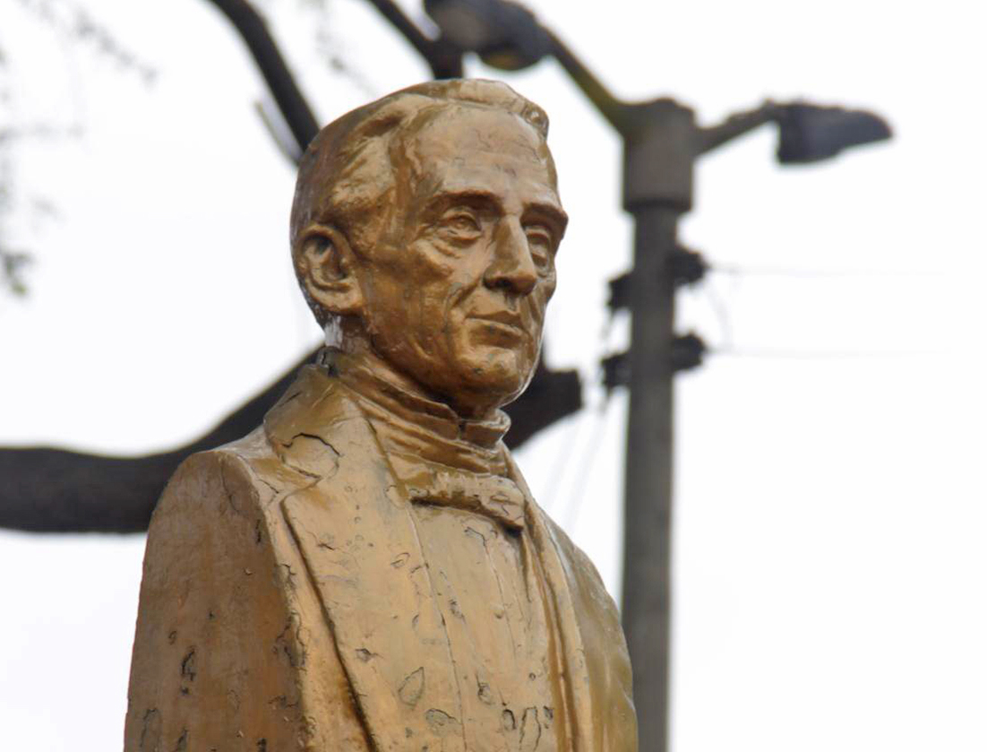 cayetano_heredia_busto