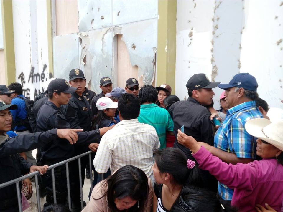 policias