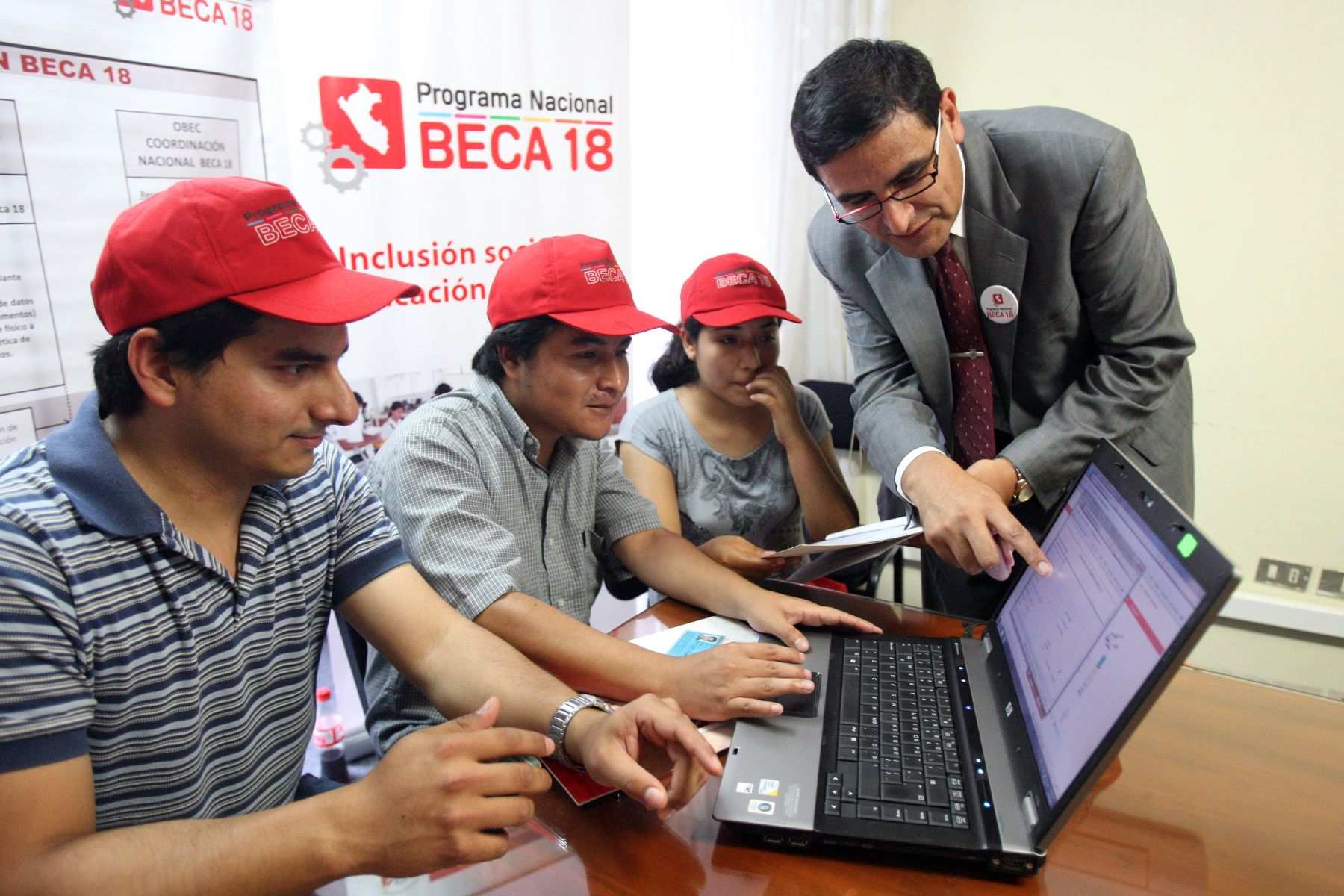 beca 18