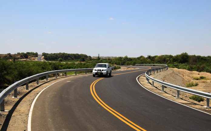 30 MIL HABITANTES SE BENEFICIARÁN CON CARRETERA ALTO CHIRA 2