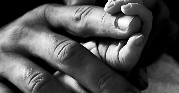 hands-2383261_960_720-e1512085733205-960x500