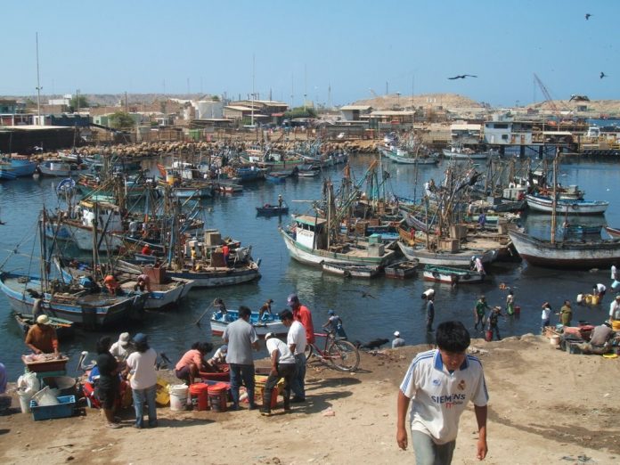 Pescadores-acatan-paro