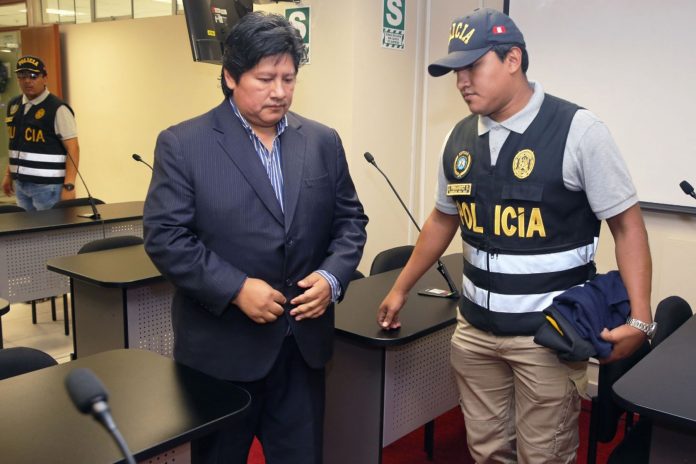 edwin-oviedo-policia-detenido