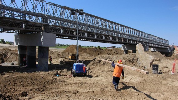 PUENTES