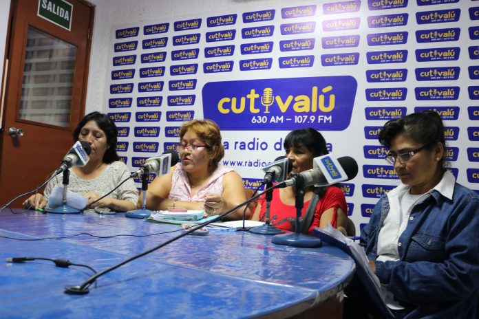 Lideresas de El Agustino - Lima conducen programa radial