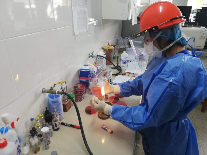 cayetano laboratorio