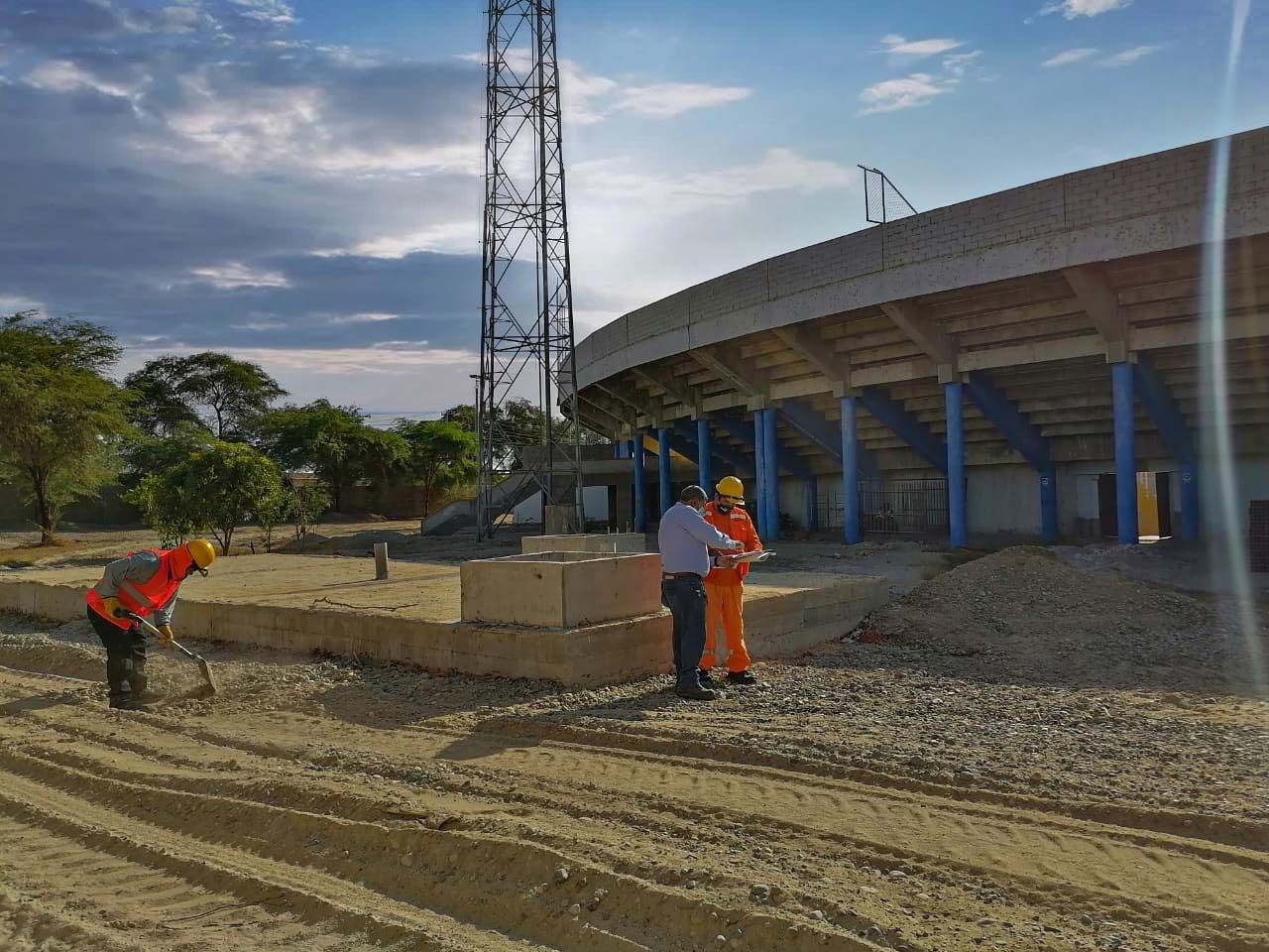 Reinician trabajos en el Estadio Miguel Grau de Piura Cutivalú Piura