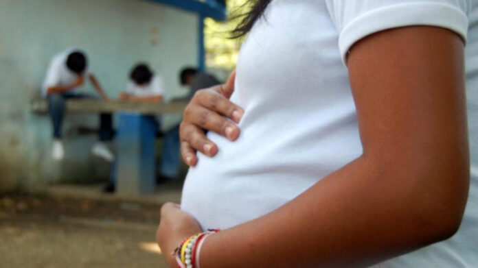 niña madre