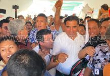 El candidato de Contigo Región recibió los resultados acompañado de sus simpatizantes. / Foto: Diego Castro.