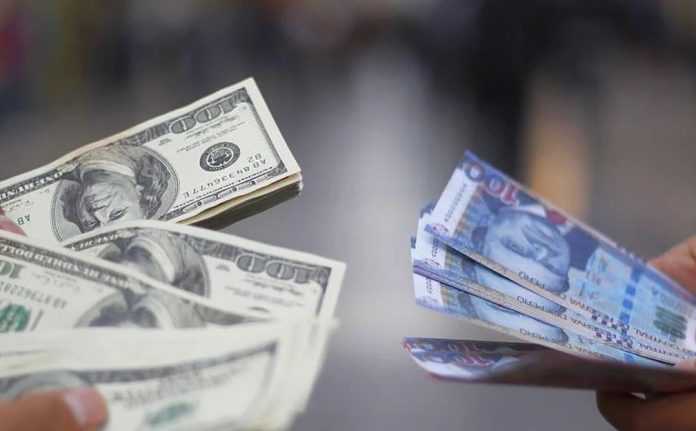 Dolar y soles
