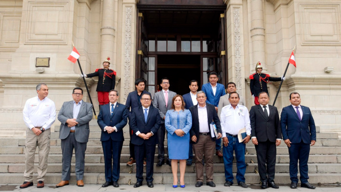 Autoridades en Palacio
