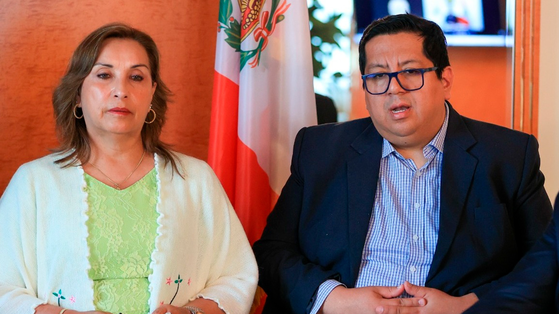 Congresistas presentan moción de vacancia presidencial contra Dina ...