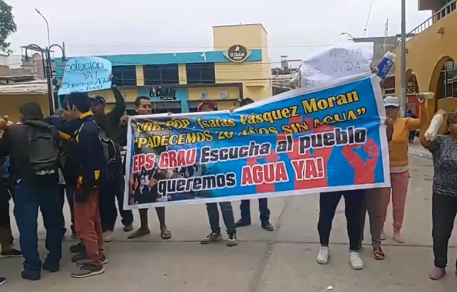 Sullana: ciudadanos llevan más de 20 de años sin agua potable en la ...