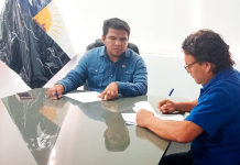 Alcalde Paita, Pedro Cuadro y Director de Cutivalú, Wilmer Fernandez, firman convenio