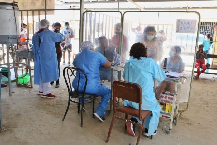 Centro de Salud de Nueva Esperanza Posta médica en el A.H. Nueva esperanza tiene cinco para la atención de más de 30 mil personas
