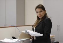 Fiscal Marita Barreto denuncia reglaje en su contra