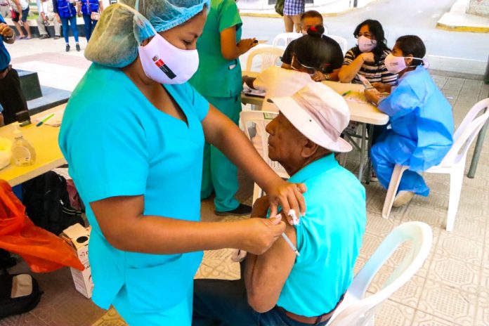 Colegio médico: de cada 100 personas 25 arrojan positivos a la COVID-19 en Piura