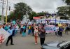 Piura: Trabajadores CAS COVID bloquean vías para exigir el pago de sus remuneraciones