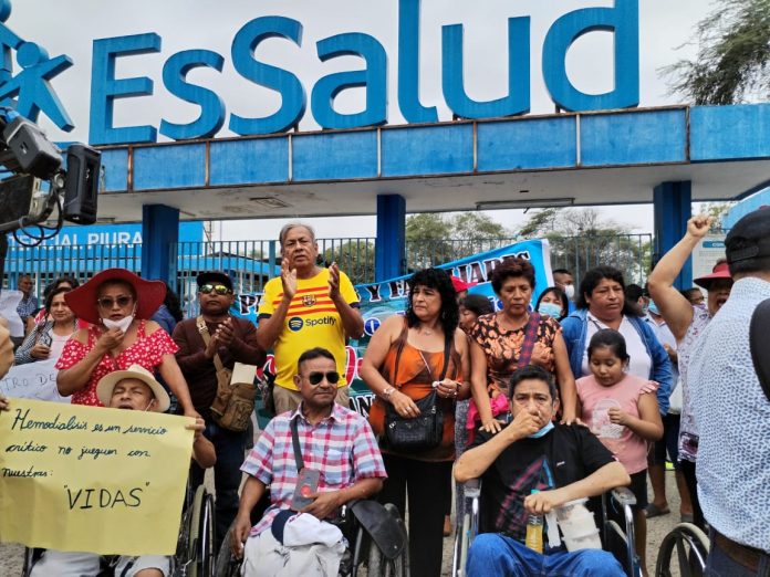 Defensoría pide a EsSalud garantizar continuidad del servicio de hemodiálisis Piura: Clínicas suspenden el servicio de hemodiálisis por millonaria deuda de EsSalud