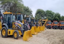 Piura: Ministerio de Vivienda envía maquinaria para atender emergencia por lluvias en Ayabaca