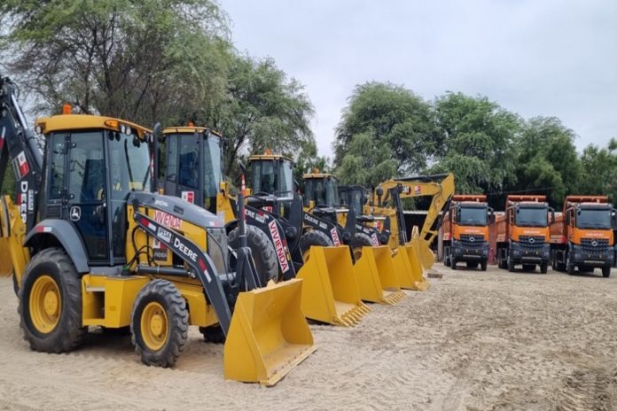 Piura: Ministerio de Vivienda envía maquinaria para atender emergencia por lluvias en Ayabaca