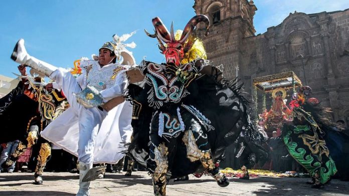 Ejército del Perú no participará en la Fiesta de la Candelaria tras asesinatos en protestas en Puno