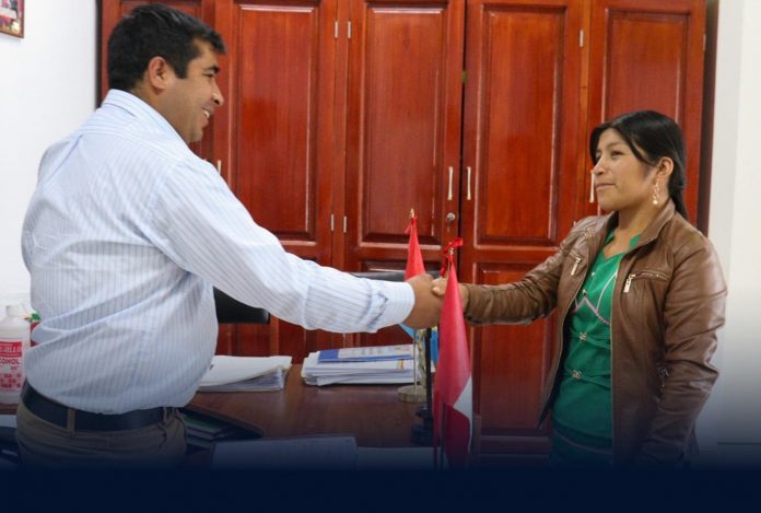 Histórico: primera mujer juramenta como agente municipal en Huancabamba