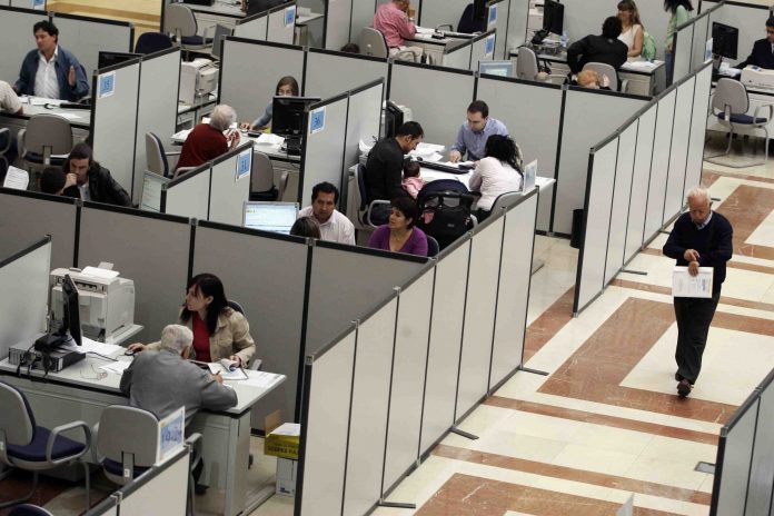 Transición al régimen del servicio civil no implica despidos, asegura Servir Transición al régimen del servicio civil no implica despidos, asegura Servir