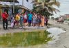 A. H. Los Algarrobos: cerca de 200 familias padecen por el colapso de desagüe y corte de agua
