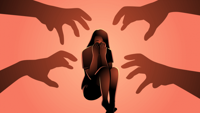 Violencia contra la mujer y contra adolescentes y niñas son reconocidas como el primer y quinto problema del Perú