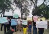Extrabajadores de la obra del dique de Virrilá protestan en la ANIN por deuda de pagos