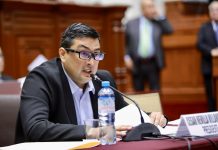 César Revilla pide al Congreso más de S/ 40 mil soles para su defensa legal