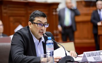 César Revilla pide al Congreso más de S/ 40 mil soles para su defensa legal