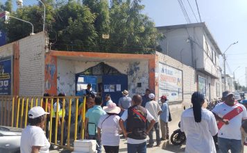 Vecinos del A.H. San Martín exigen al alcalde de Veintiséis de Octubre pistas y veredas
