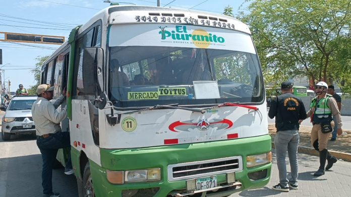 Internan en el depósito municipal a dos buses de El Piuranito y U-11