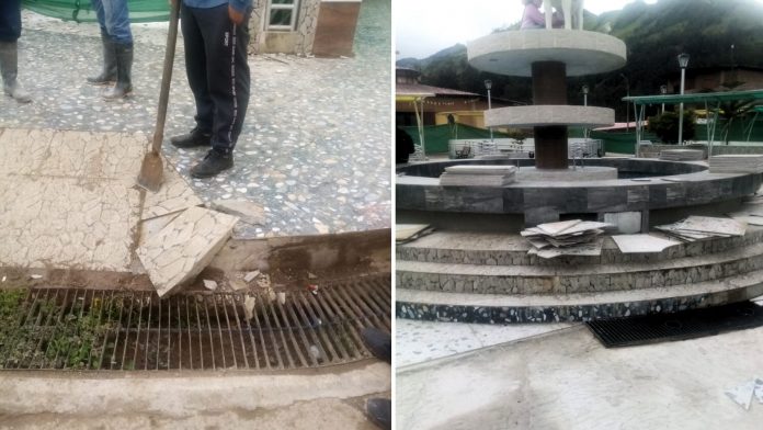 Reportan daños en Plaza Mayor de Sapalache, a menos de un año de inaugurada