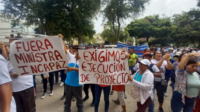Postergan por quinta vez la buena pro para la obra de los 94 A.H Postergan por quinta vez la buena pro para la obra de los 94 A.H