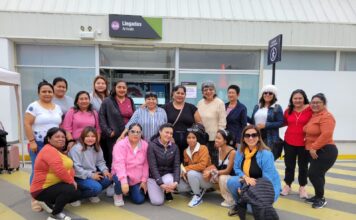 Grupo de lideresas y equipo técnico viajan a Lima para encuentro interregional